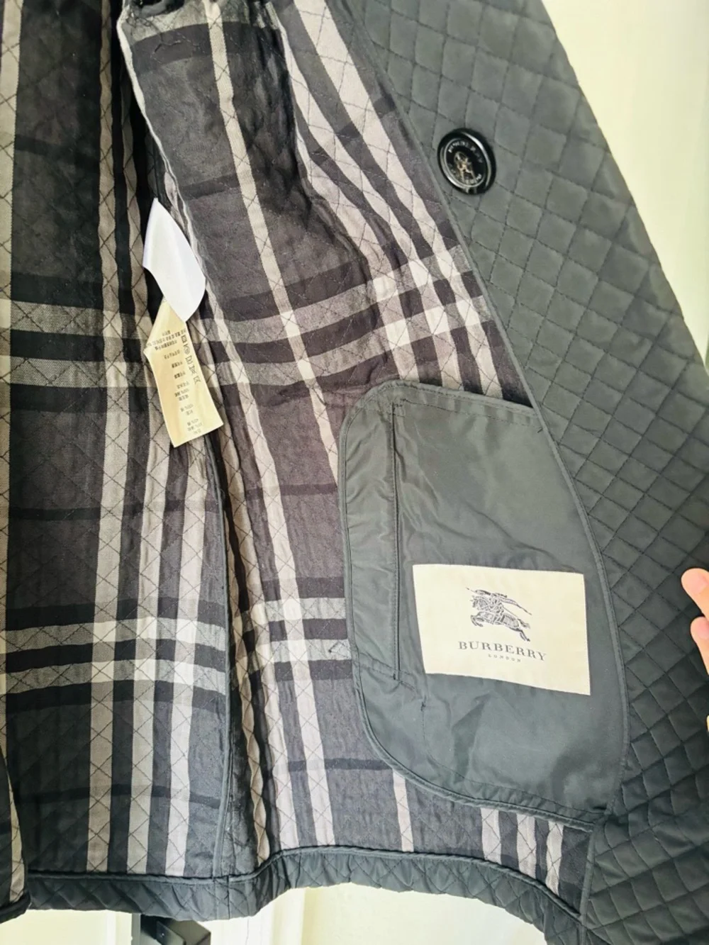 Burberry Black Quilted Trench Coat - Picture 3 of 6
